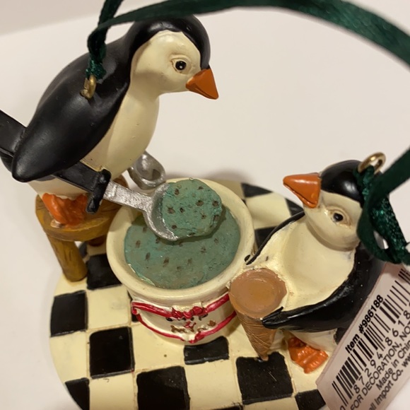 Tj’s Christmas Penguins Serving Ice Cream Christmas Tree Ornament Decoration - Picture 2 of 10
